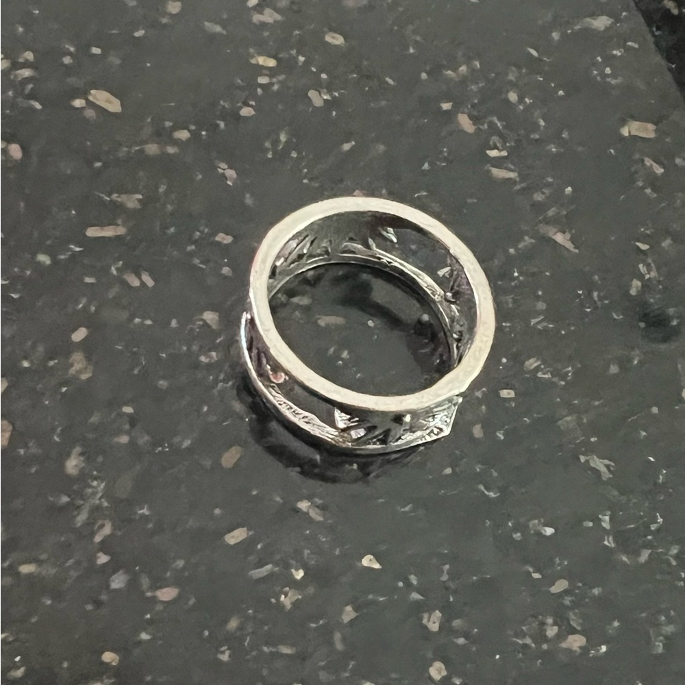 Ring - Picture 2 of 2